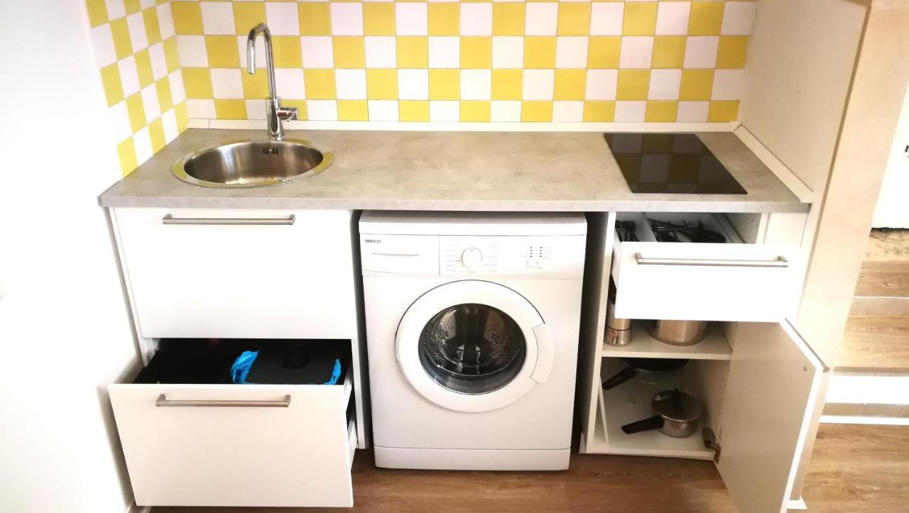 Your Shelter - Private Apartment Μπάρι Εξωτερικό φωτογραφία