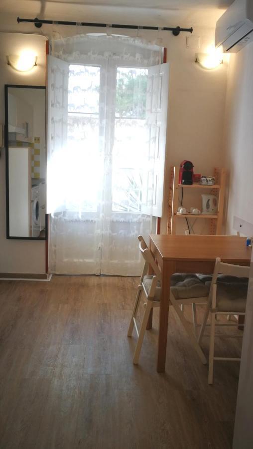 Your Shelter - Private Apartment Μπάρι Εξωτερικό φωτογραφία